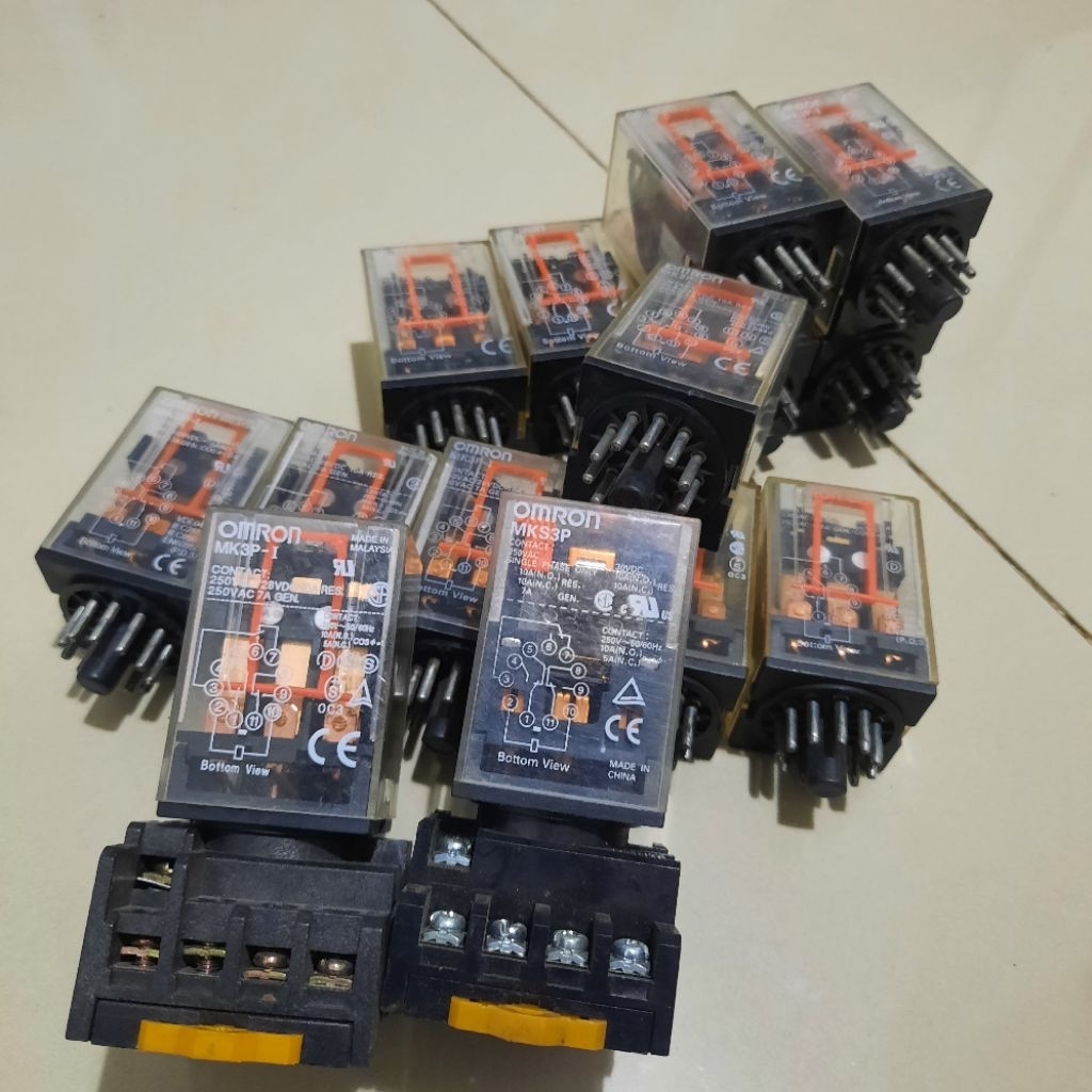 Jual RELAY OMRON MKS3P MK3P-I + SOCKET relay omron mk3p | Shopee Indonesia