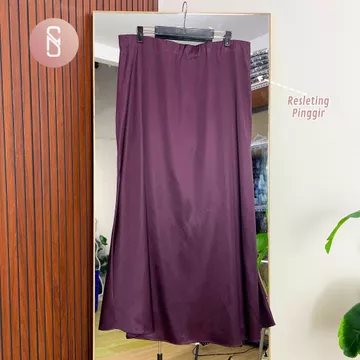 Neema Myshawl Rok Satin Rok Jumbo Big Size Bahan Silk Lembut Model Panjang Wanita Bawahan Maxi