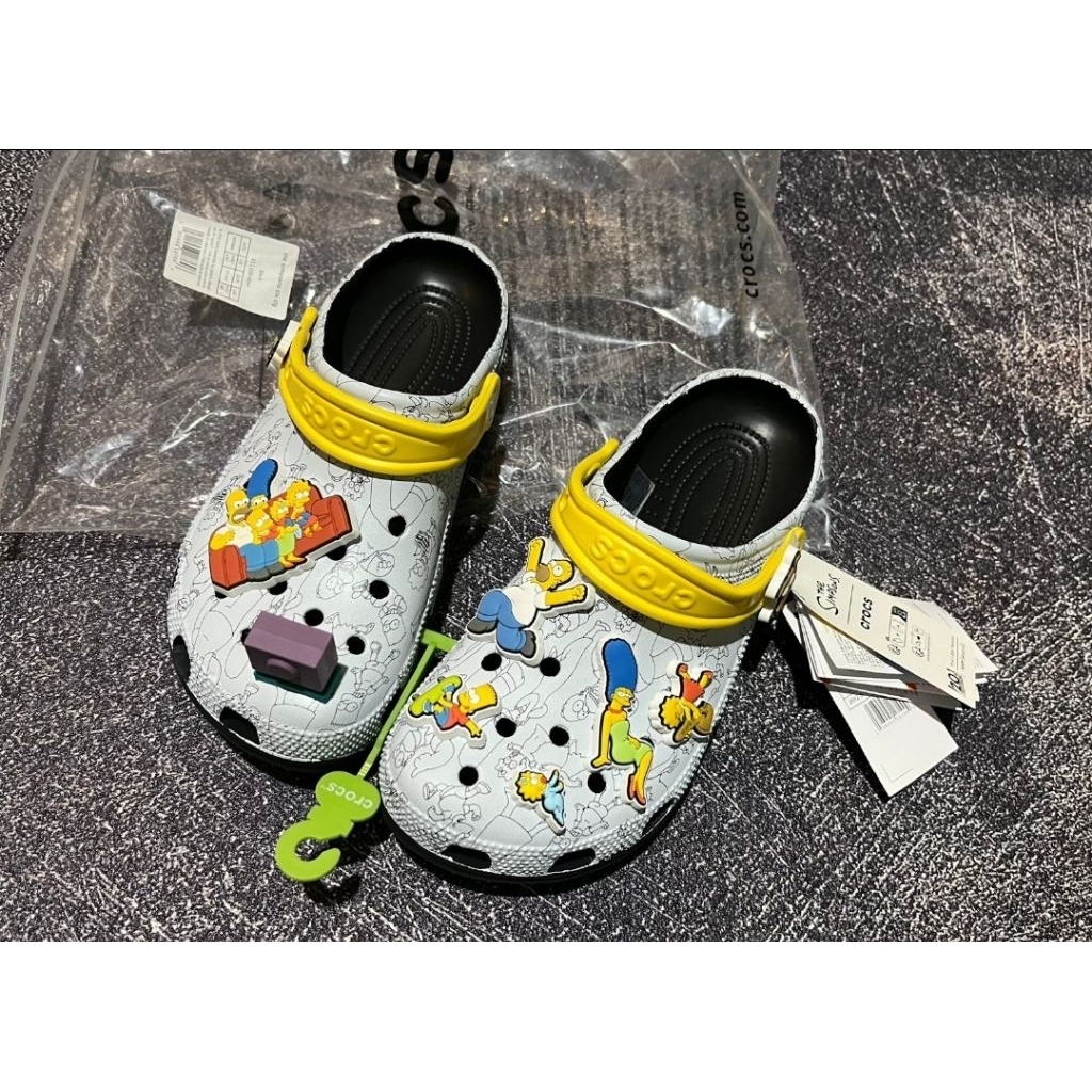 Jual Classic the simpson Clog unisex | Shopee Indonesia