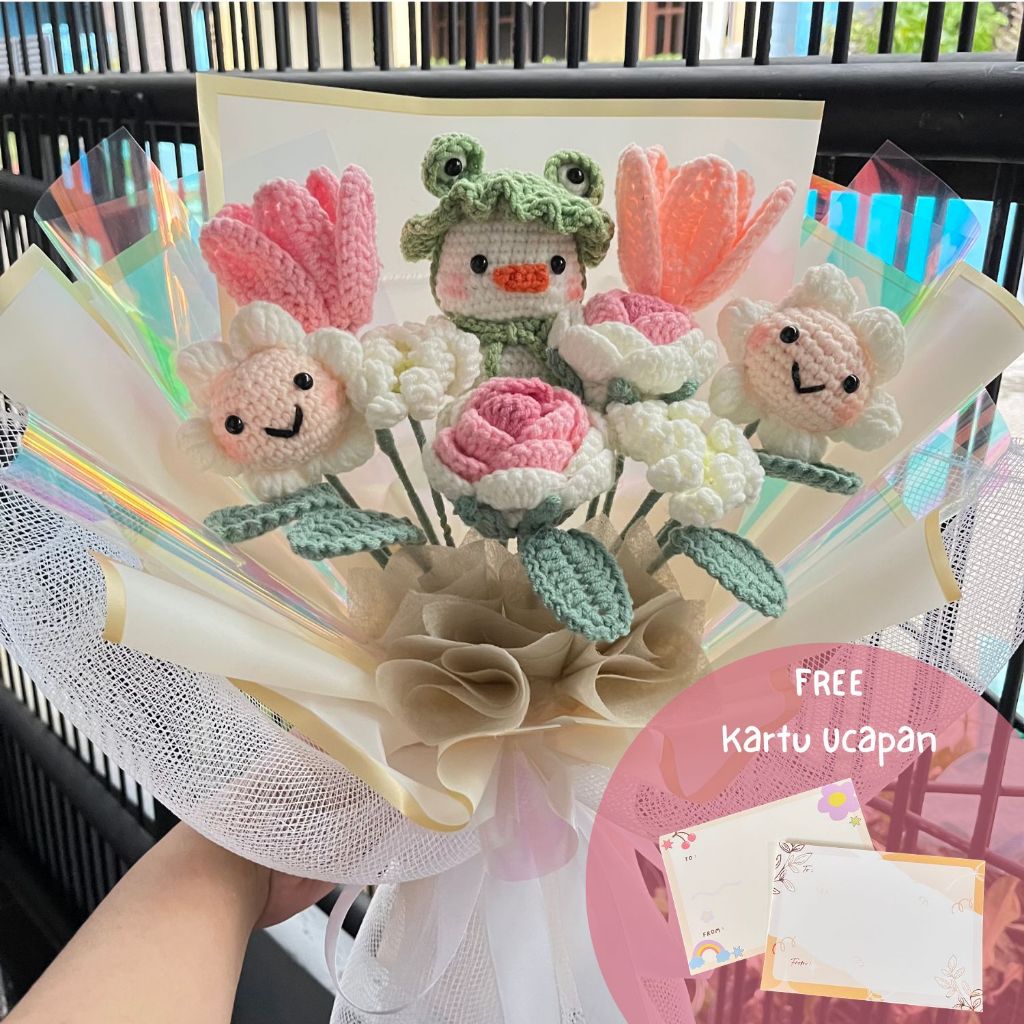 Jual Buket Bunga Rajut dengan Boneka Bebek | Flowers Crochet Bouquet ...