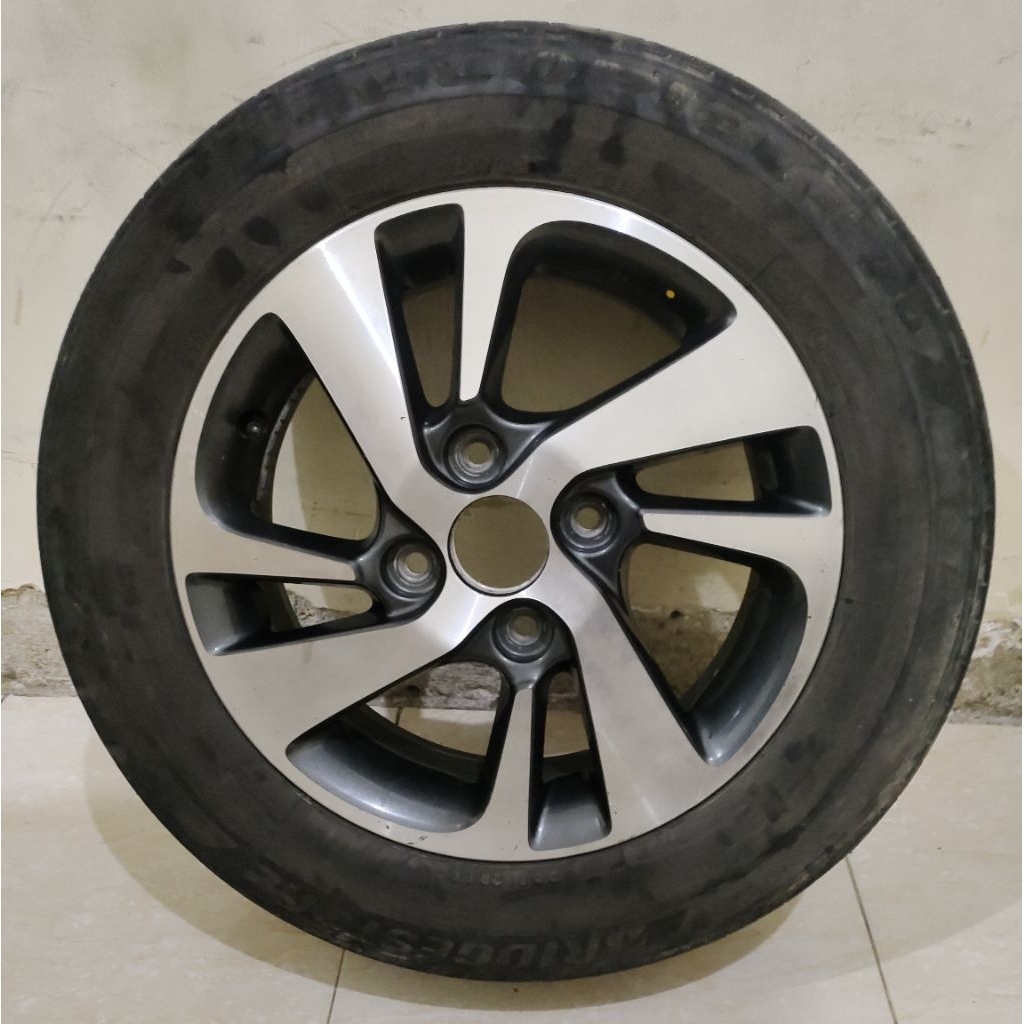 Jual Velg R15 OEM Avanza Veloz Velos Satuan (Serep) | Shopee Indonesia