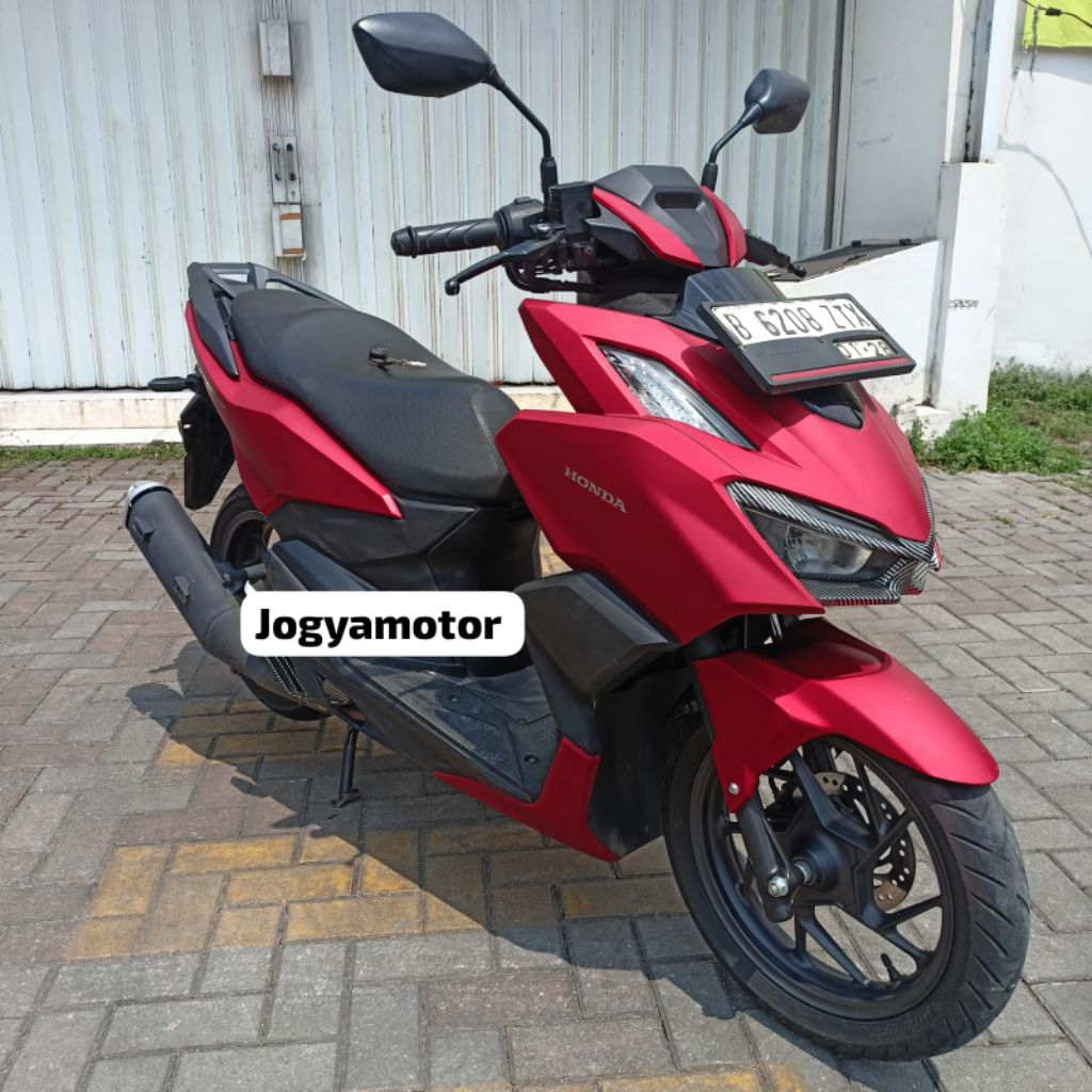 Honda Vario 160 CBS th 2023 kilometer 18rb