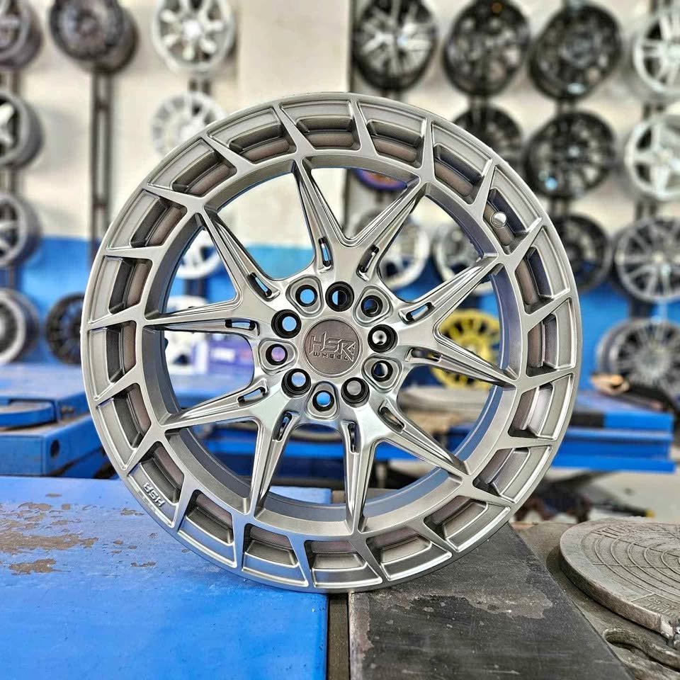 Jual Velg HSR LPS R17 Double PCD 5 xpander Rush Innova | Shopee Indonesia