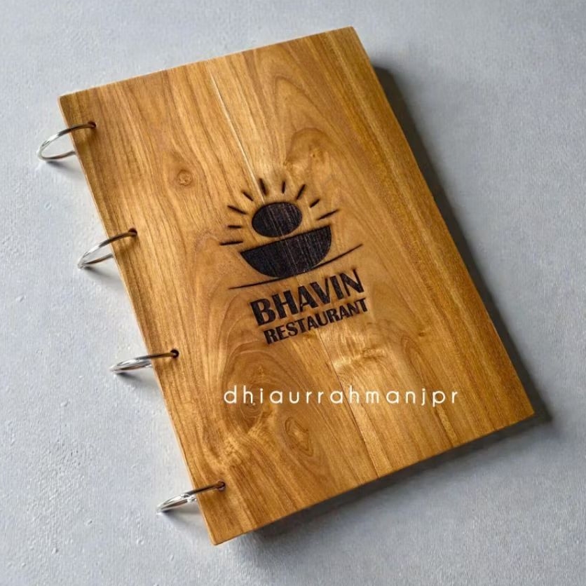 Jual buku menu A4 cafe resto RING kayu jati perhutani grafir logo ...