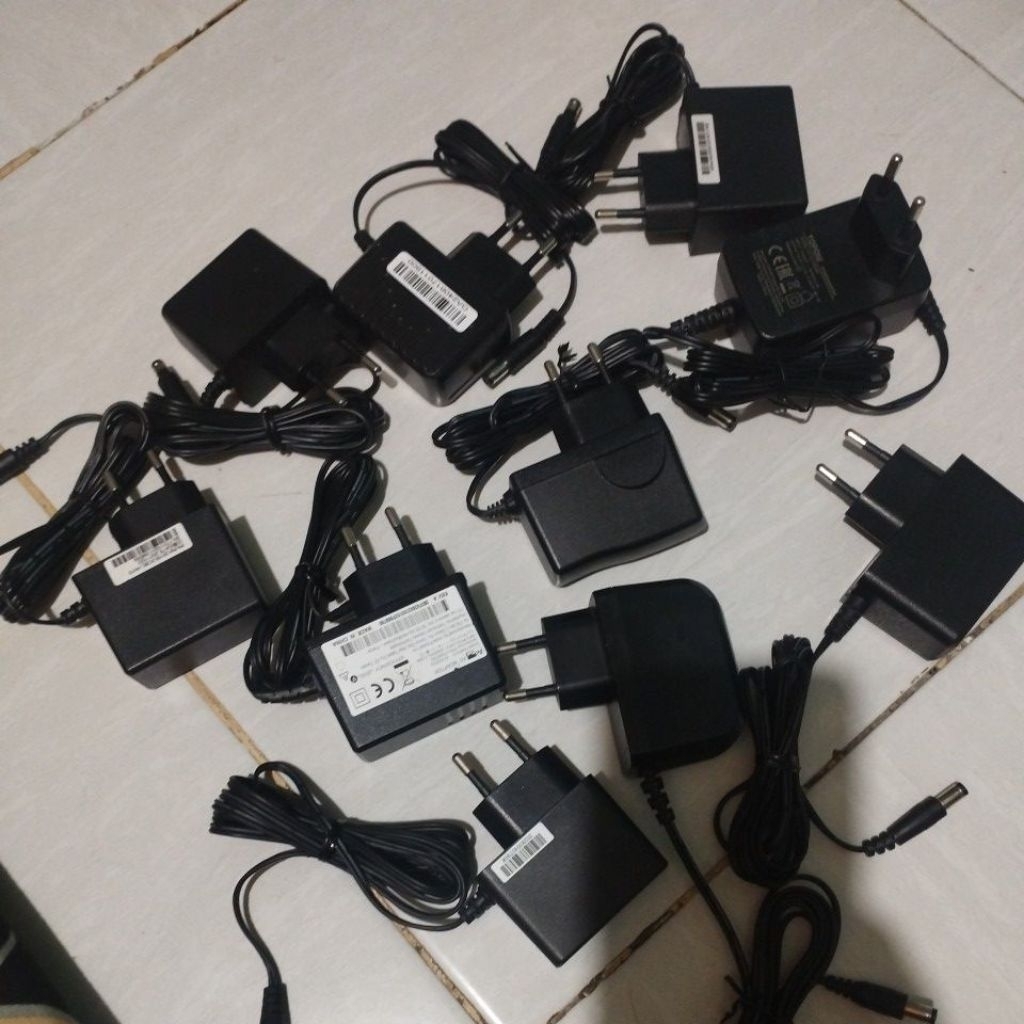 Jual Adaptor router stb ont router cctv dll 12V-1A original | Shopee ...