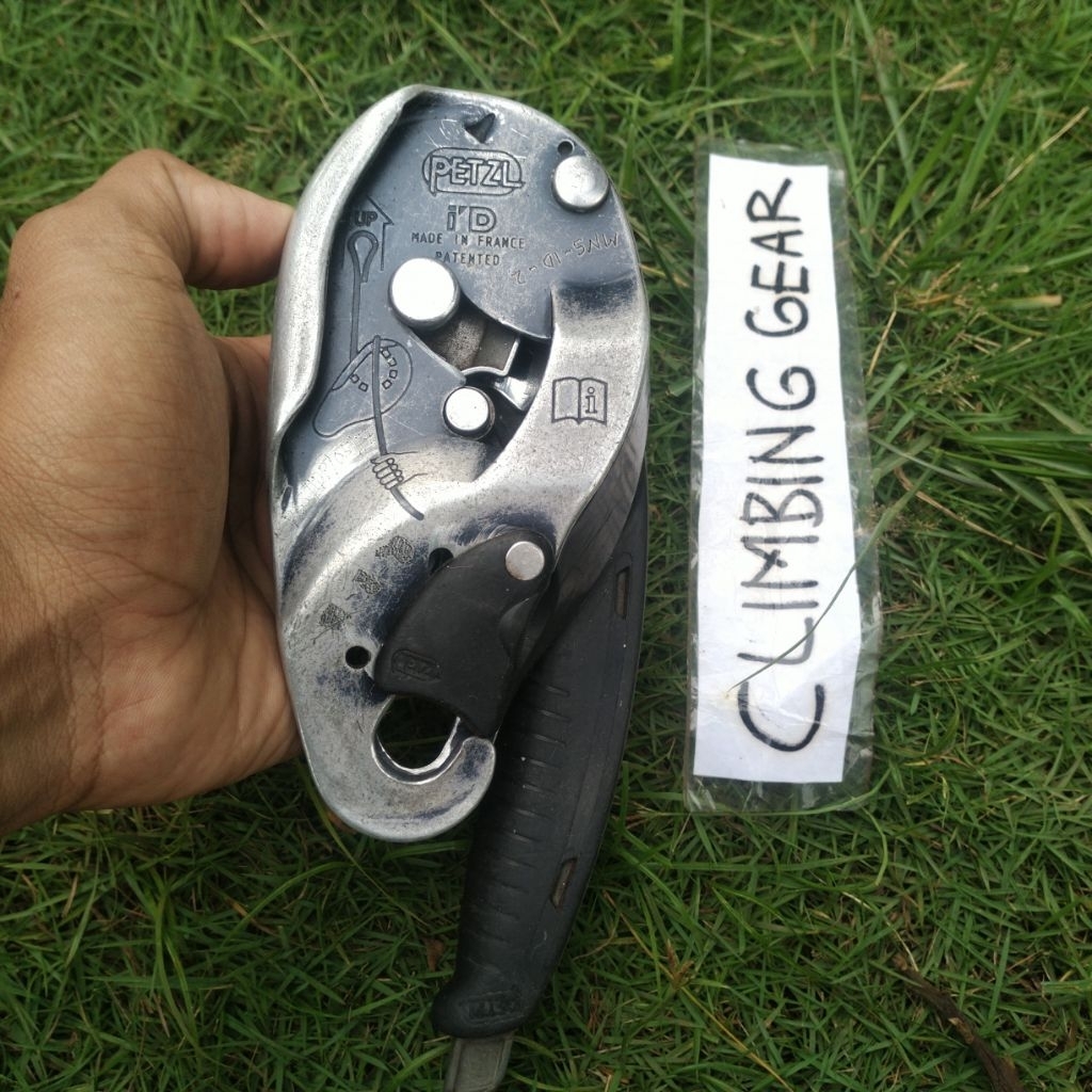 Jual PETZL I'D S DESCENDER ROPE ACCESS RESCUE ID S IDS Bukan Rig ...