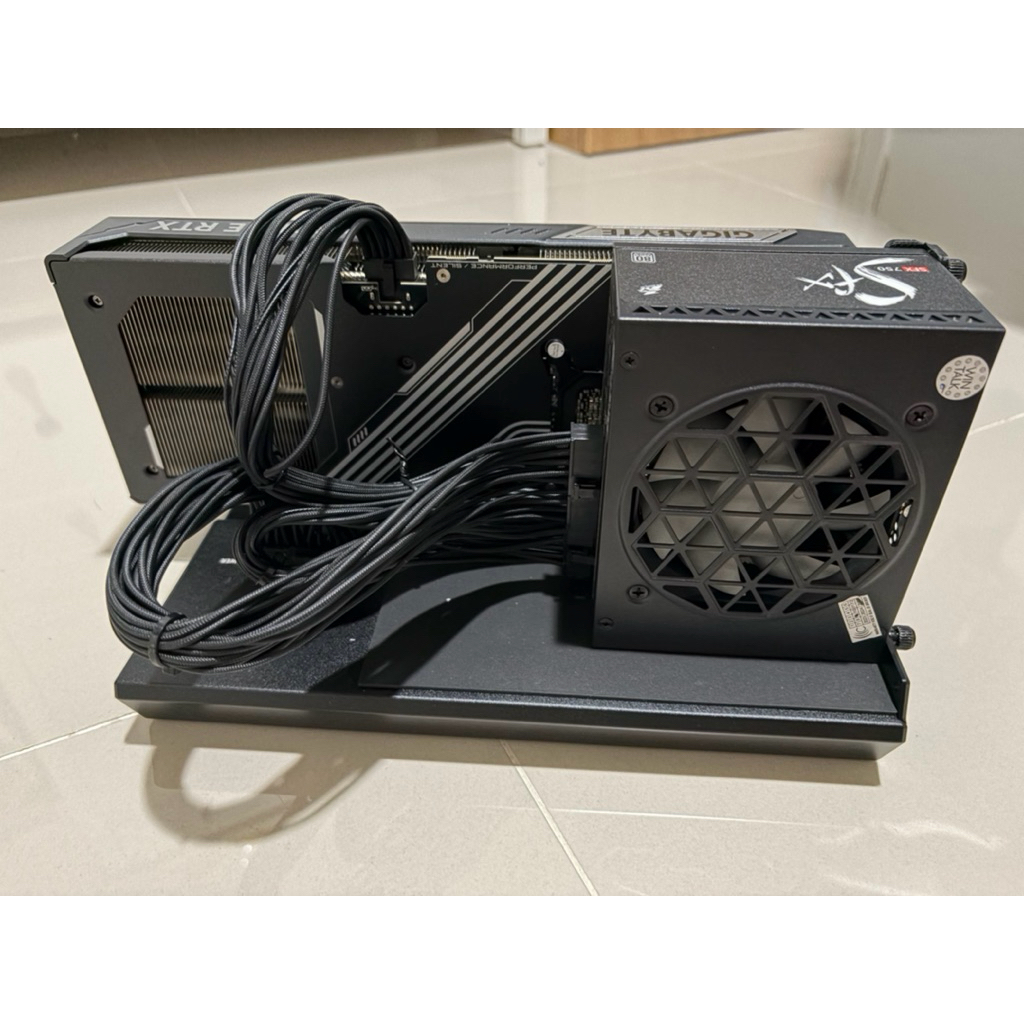 Jual Paket Bundling EGPU Oculink: Gigabyte Windforce RTX 5070 Ti 16GB ...