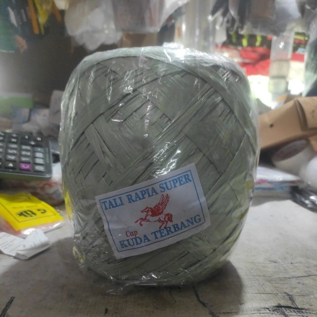 Jual tali rafia 1 kg, tali plastik rafia 1kg | Shopee Indonesia