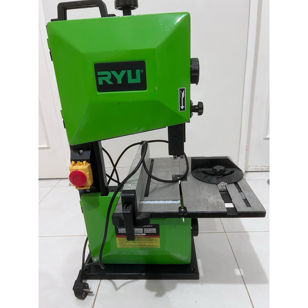 Jual DIJUAL MESIN BAND SAW 8 INCH RYU RBS 8 GERGAJI KAYU/ UKIR TRIPLEK ...