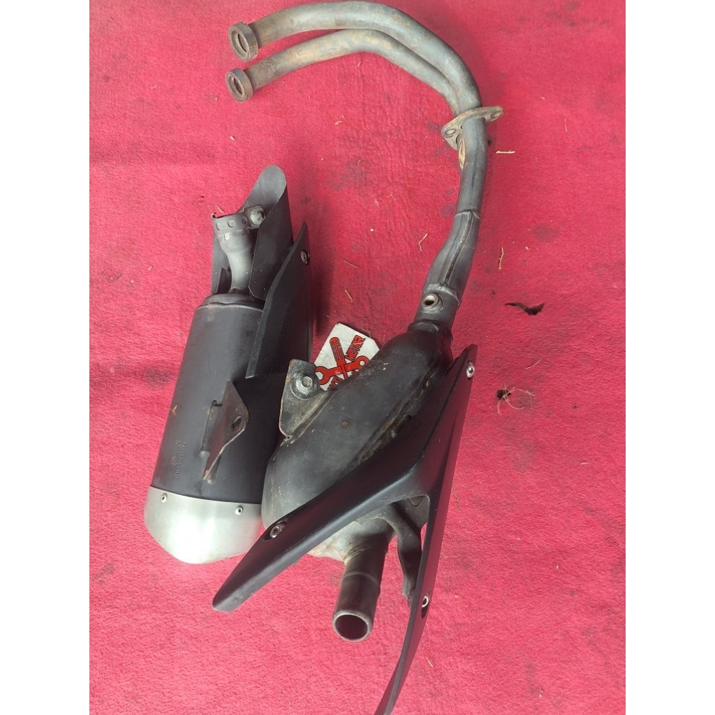 Jual Knalpot standar Yamaha R25/MT25 Bekas Original | Shopee Indonesia