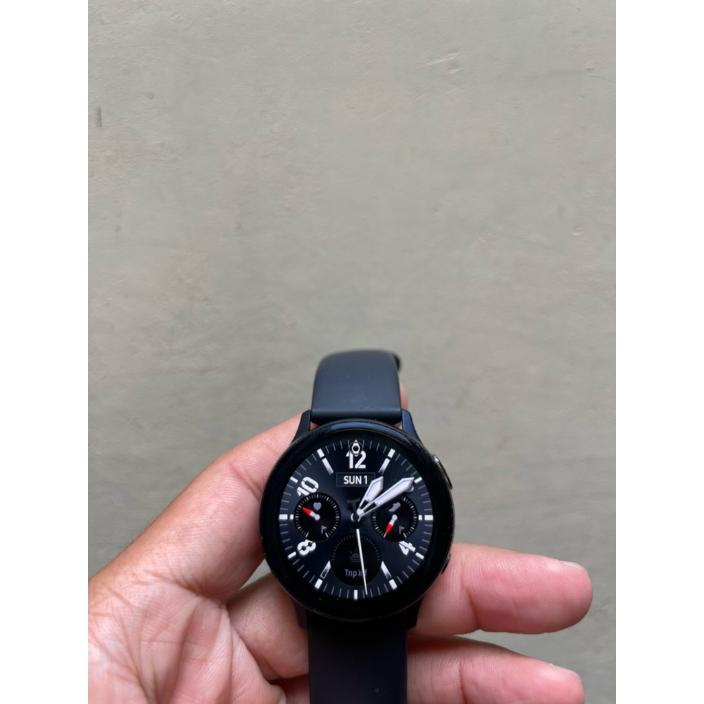 Jual Samsung Watch Active 2 uk 40mm SM-R835F (E-SIM) | Shopee Indonesia