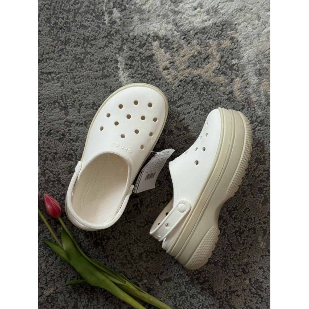 Jual crocs two tone beige | Shopee Indonesia