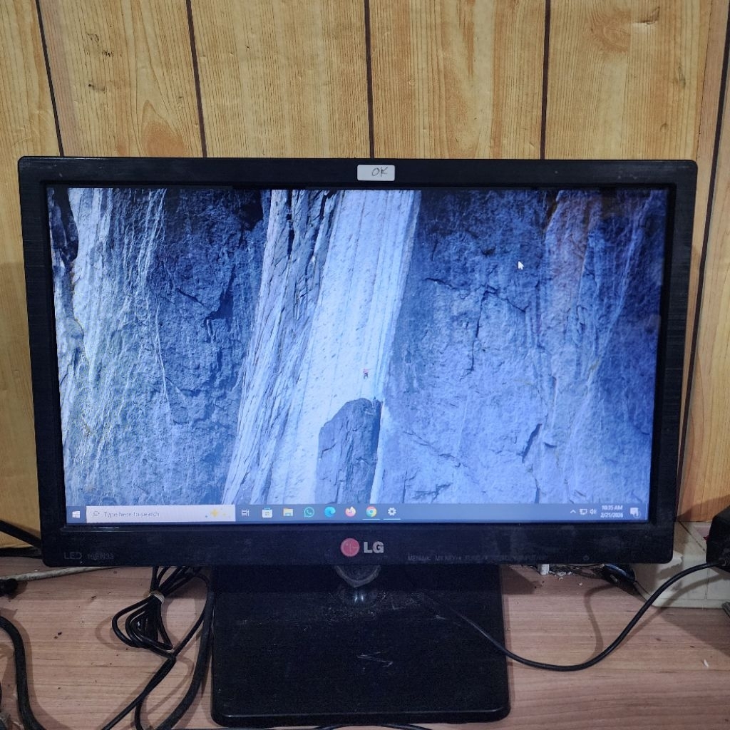 Jual Monitor LCD LED 16 inch Mulus Layak Pakai Grade B | Shopee Indonesia