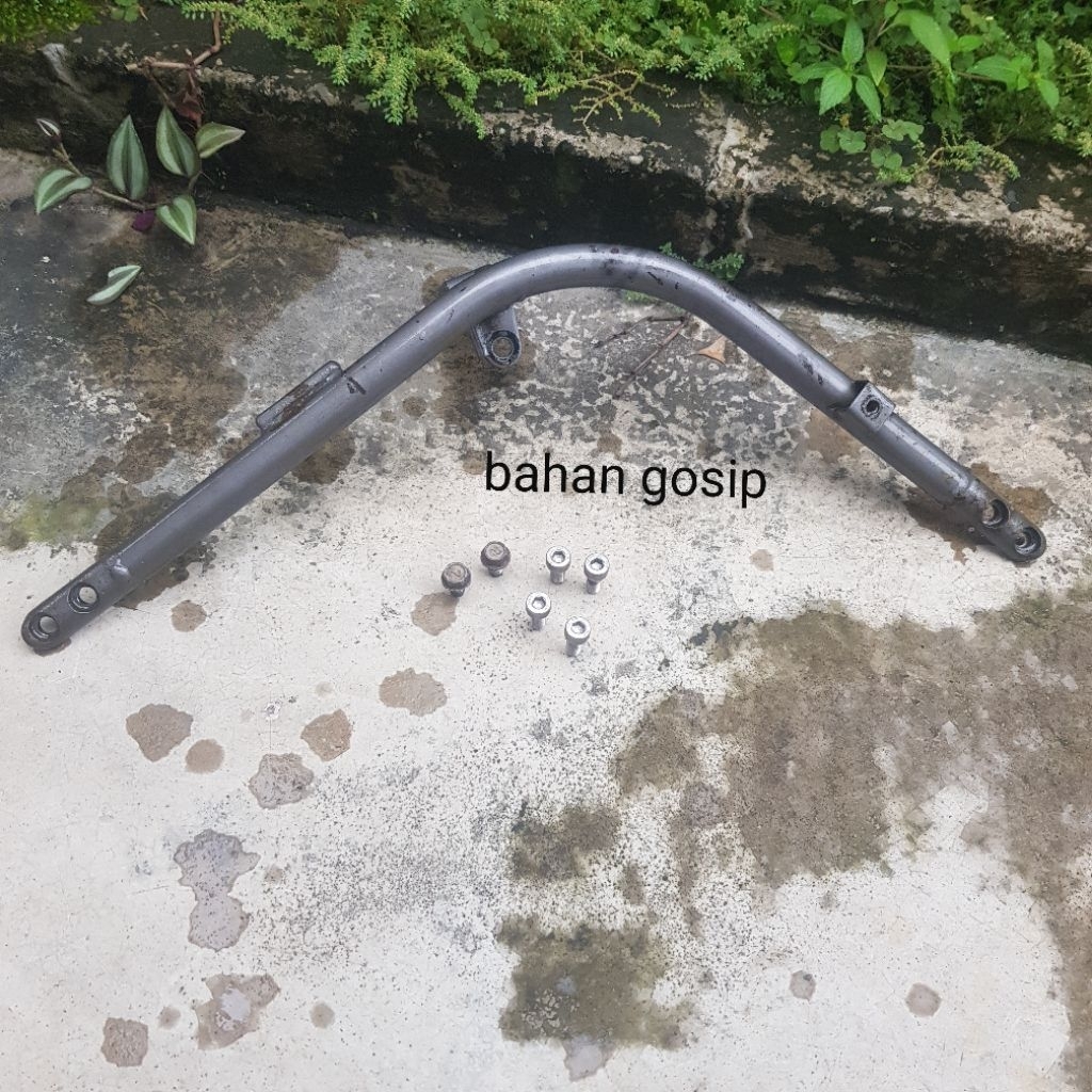 Jual subframe sambungan rangka kawasaki ninja rr original lengkap baut ...