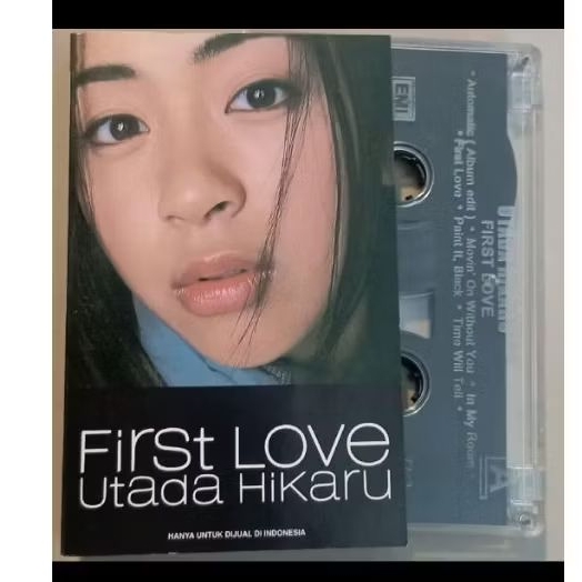Jual kaset utada hikaru lengkap text lirik album first love | Shopee ...