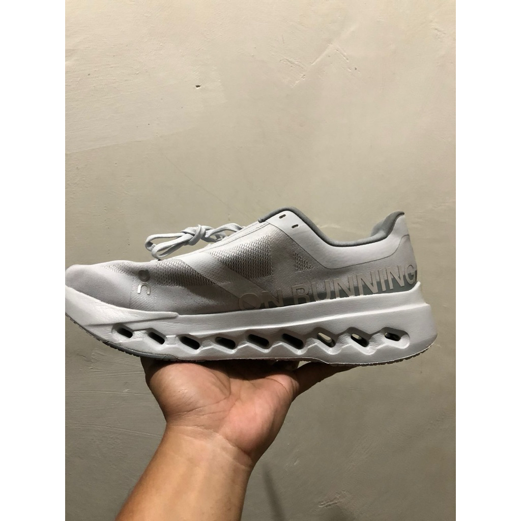 Jual on cloud surfer next - glacier grey | Shopee Indonesia