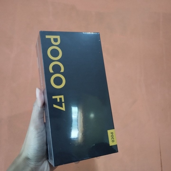 POCO F7 12/512 NEW SEGEL BNIB WARNA SILVER