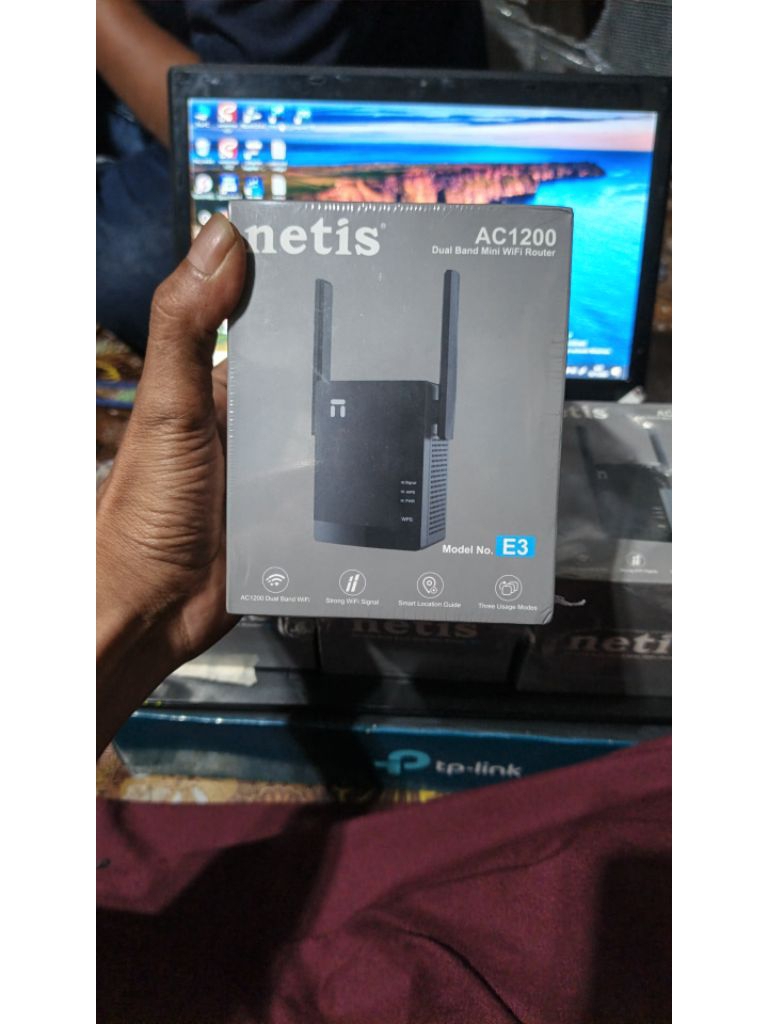 Jual NETIS DUAL BAND MINI WIFI ROUTER AC1200 REPEATER. ROUTER. AP 2,4 ...