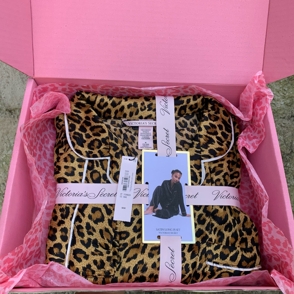 Jual Pajamas vs (include box) Ready stok | Shopee Indonesia