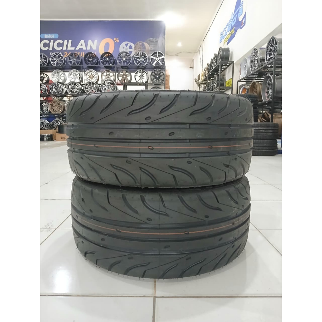 Jual BAN MOBIL BEKAS TUBLES ACCELERA 651 SPORT 235 35 R19 ( NO BOCOR ...