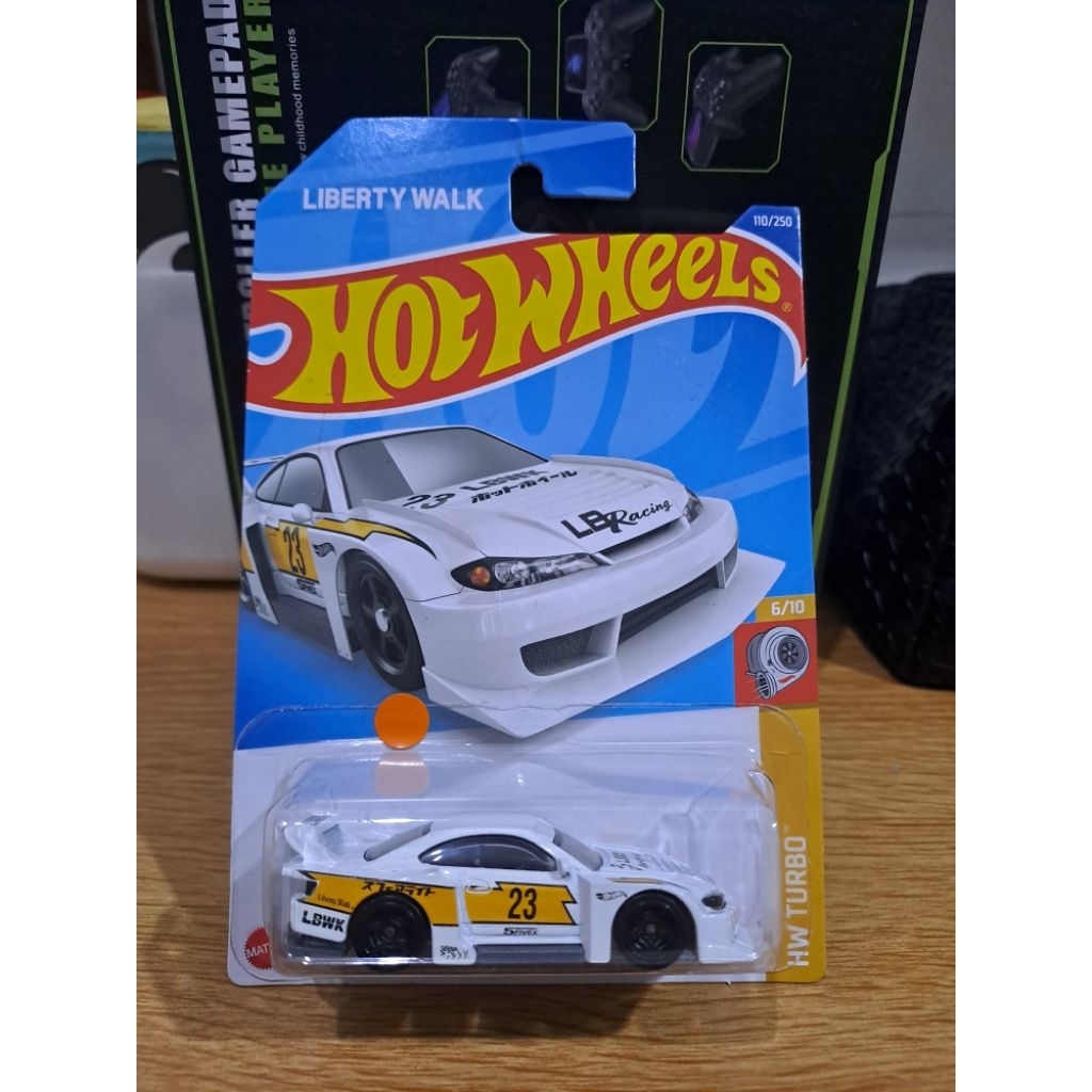 Jual Hot Wheels LBWK Nissan S15 Putih (Japan Card) | Shopee Indonesia