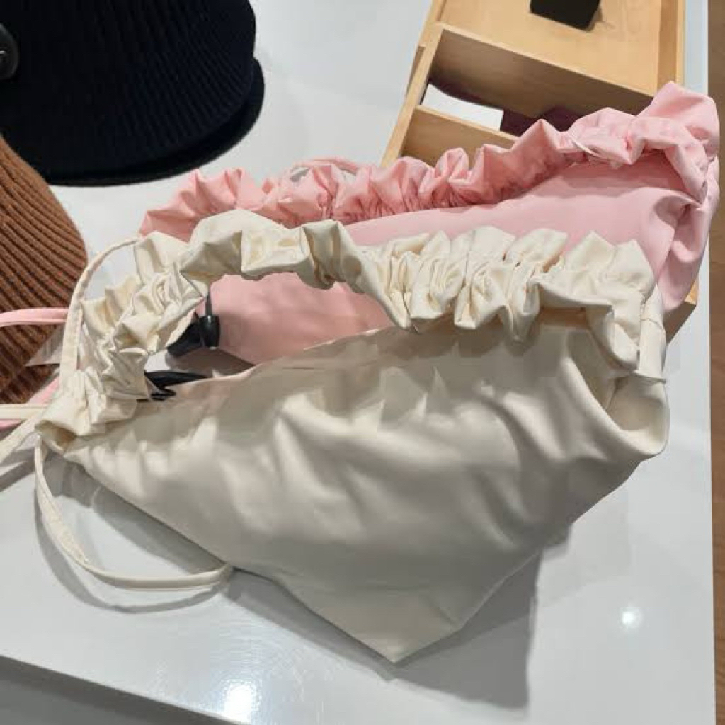 Jual COS Ruffle Shoulder Bag Pink / Yellow NEW | Shopee Indonesia