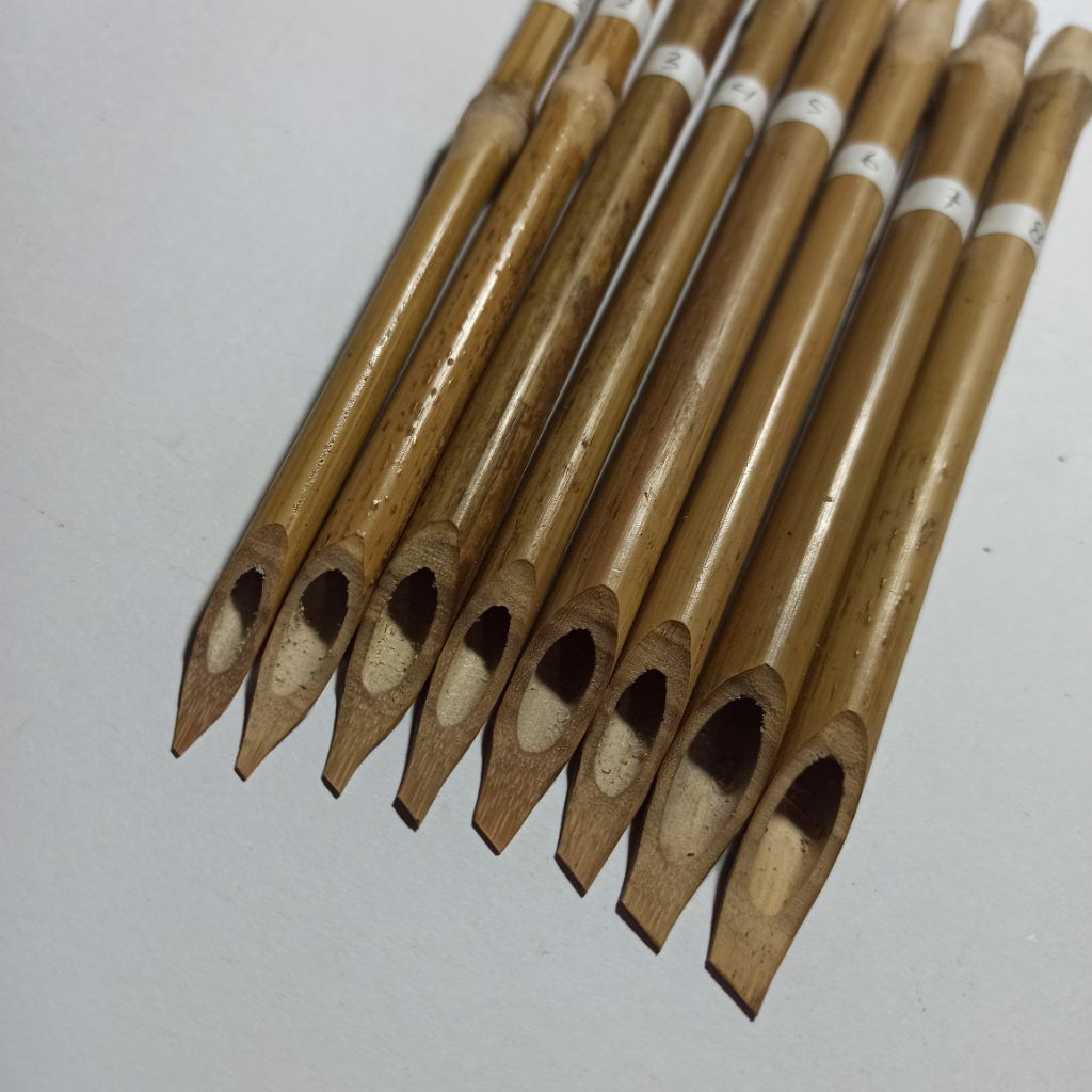 Jual 1 set kalam kaligrafi bambu cendani 8 batang siap pakai untuk ...