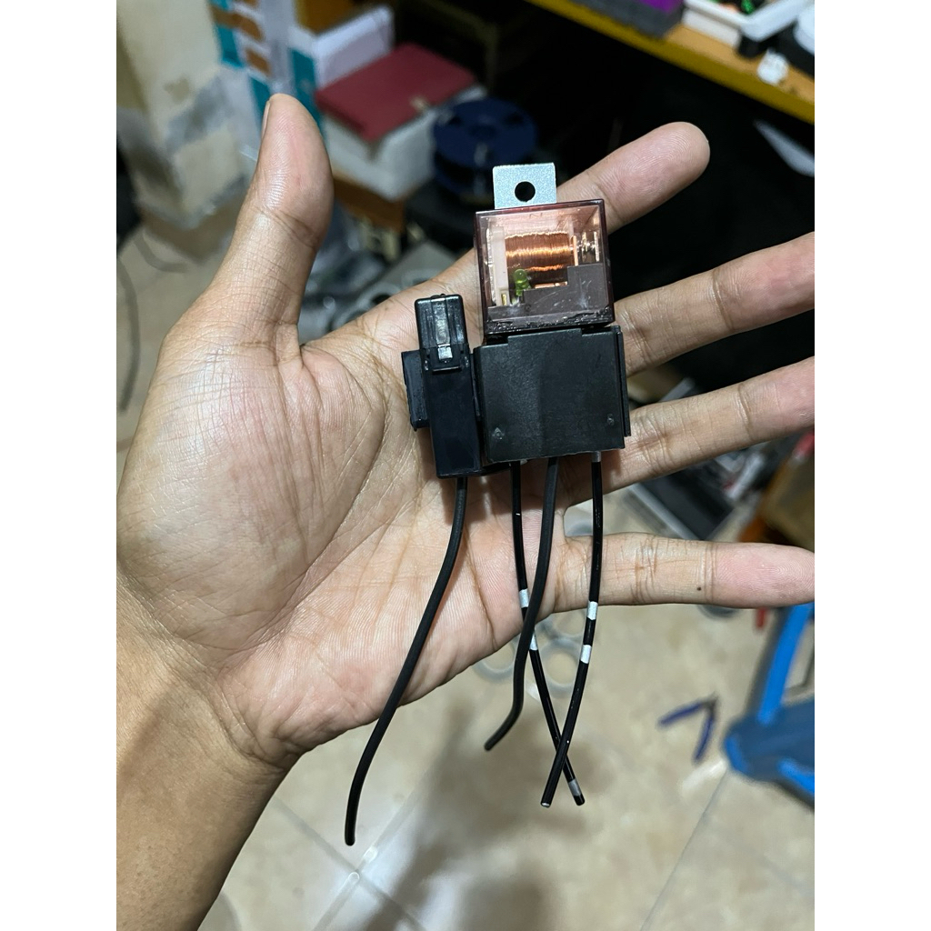 Jual Paket Relay Bening Transparan 80A 12V Kaki 4 Plus Soket Bonus ...