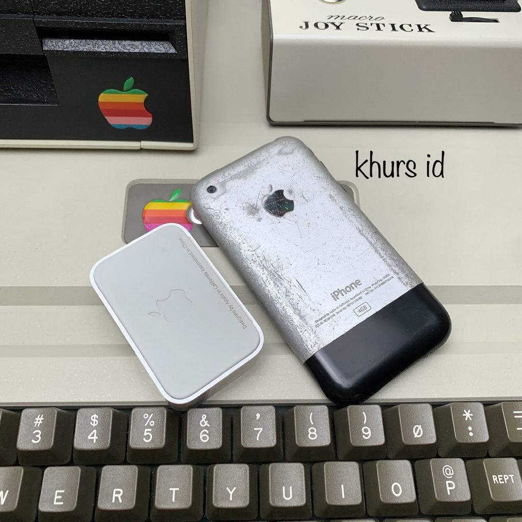 Jual iphone 2g 4gb - apple rare collection | Shopee Indonesia
