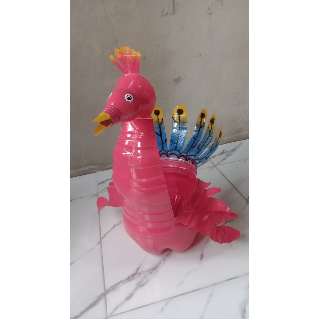 Prakarya Kerajinan POT Burung MERAK Pink // recycle galon Le Mineral 15L