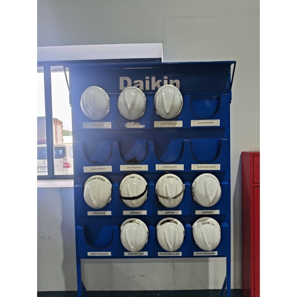 Jual Rak helm Safety / Rack dinding helm proyek bahan besi cat powder ...