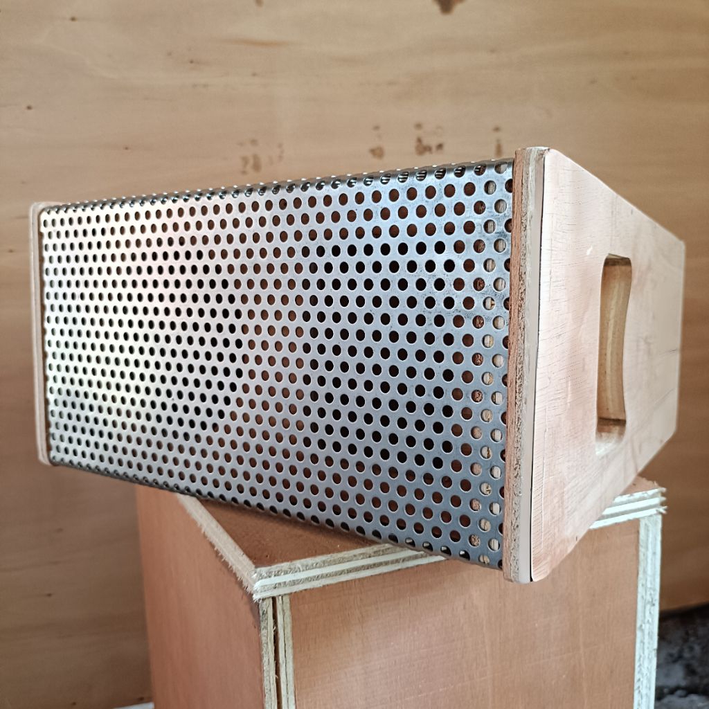 Jual Box Speaker Line Array 4 Inch Bahan 12mm Paket Box plus Grill ...