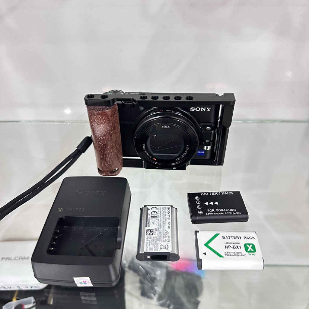 Jual SONY RX100 MARK III RX100M3 LIKE NEW ORIGINAL DIGICAM POCKET BONUS ...