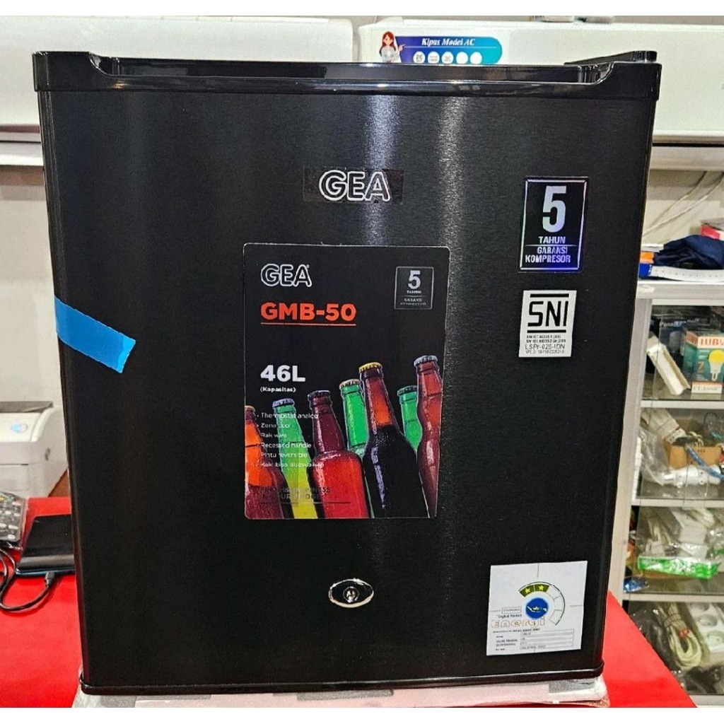 Jual KULKAS MINI GEA GMB 50 ORIGINAL / KULKAS HOTEL / | Shopee Indonesia