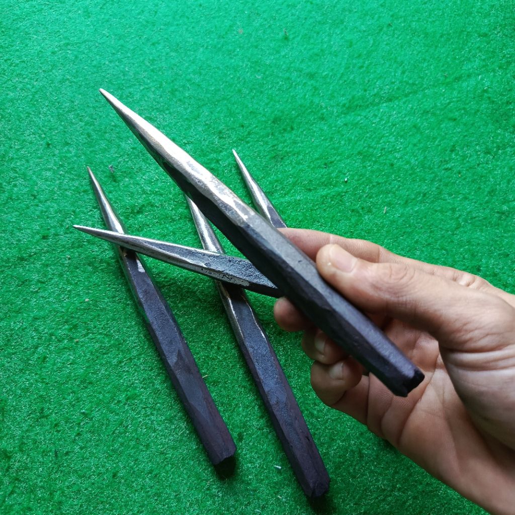 mata tojok alat perkebunan sawit bahan baja berkualitas