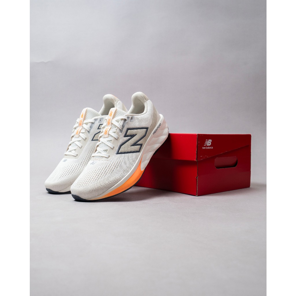 Jual Sepatu Running / New Balance Freshfoam 520 v9 - Cream Orange Navy ...