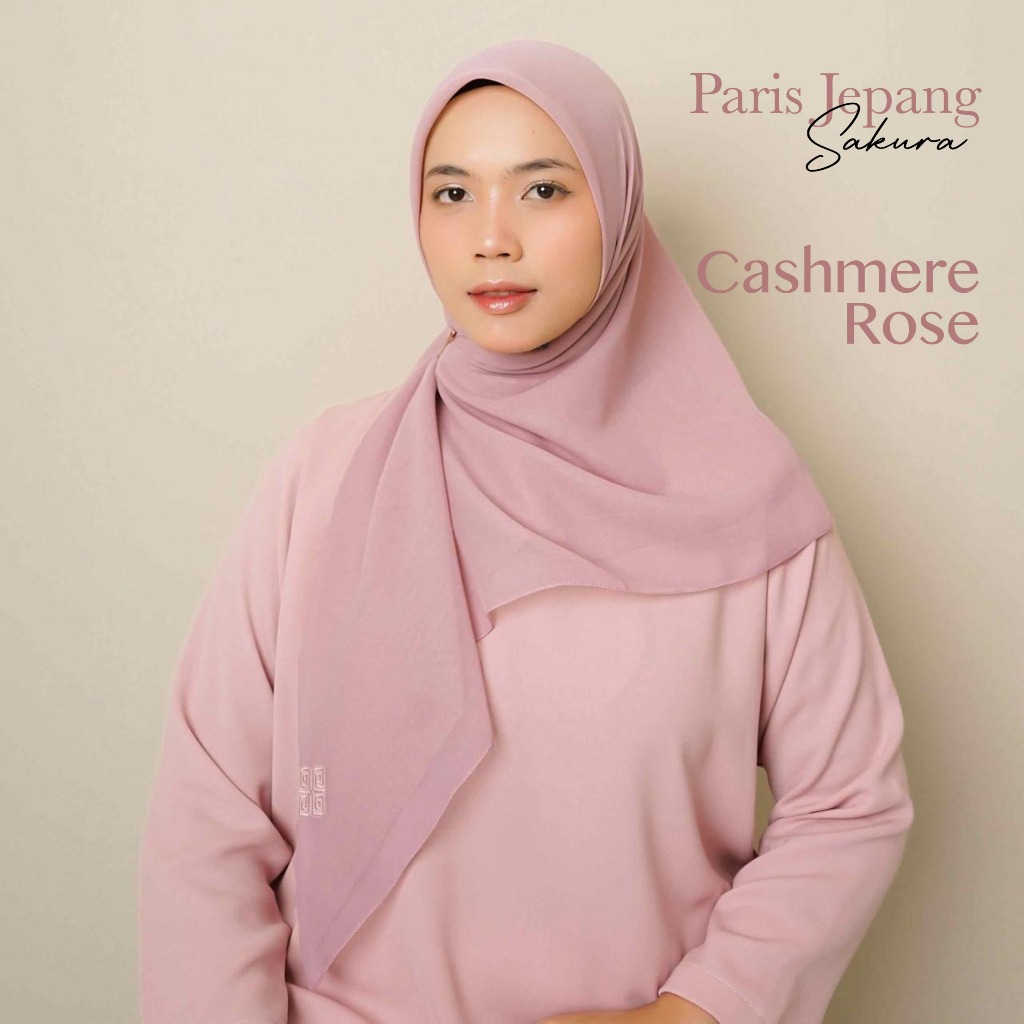 Restu Anggraini Paris Jepang Sakura