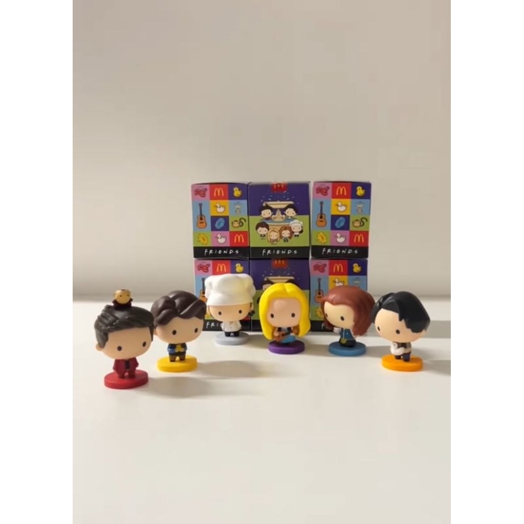 Jual Friends mcd merchandise figur toys Joey Chandler monica ross ...