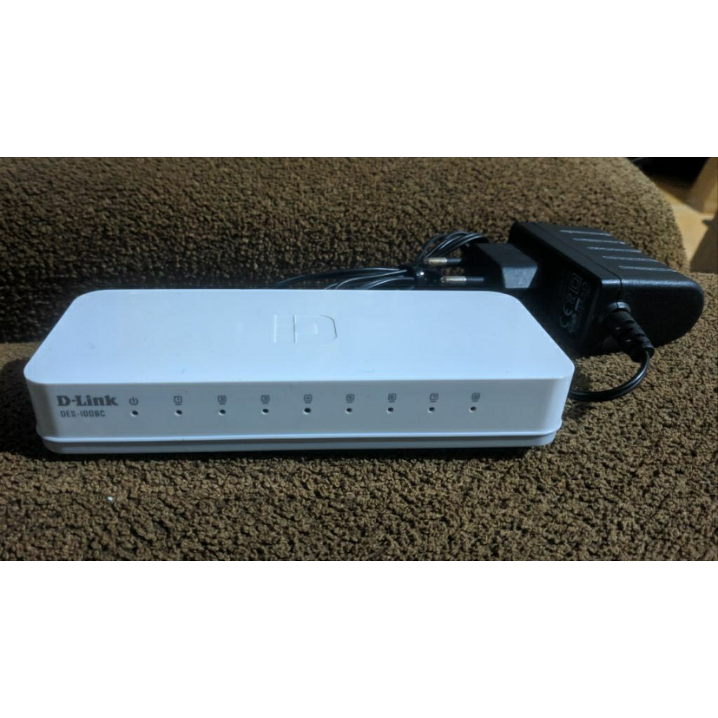 Jual Switch Hub Dlink DES-1008C 8-Port 10/100Mbps Normal. Not TP link ...