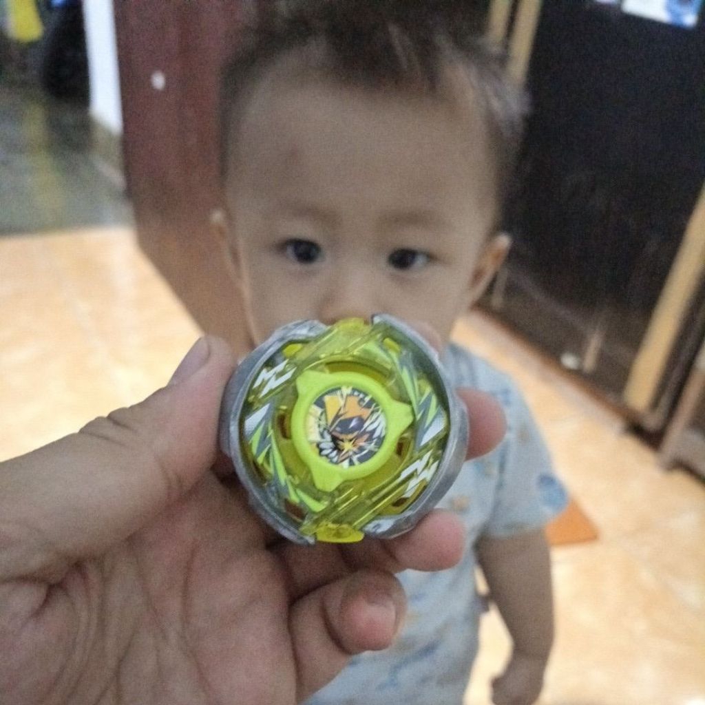 Jual blade wizard arc round new beyblade x | Shopee Indonesia