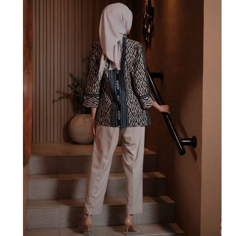 Batik Pasangan Motif Quen Atasan La 3