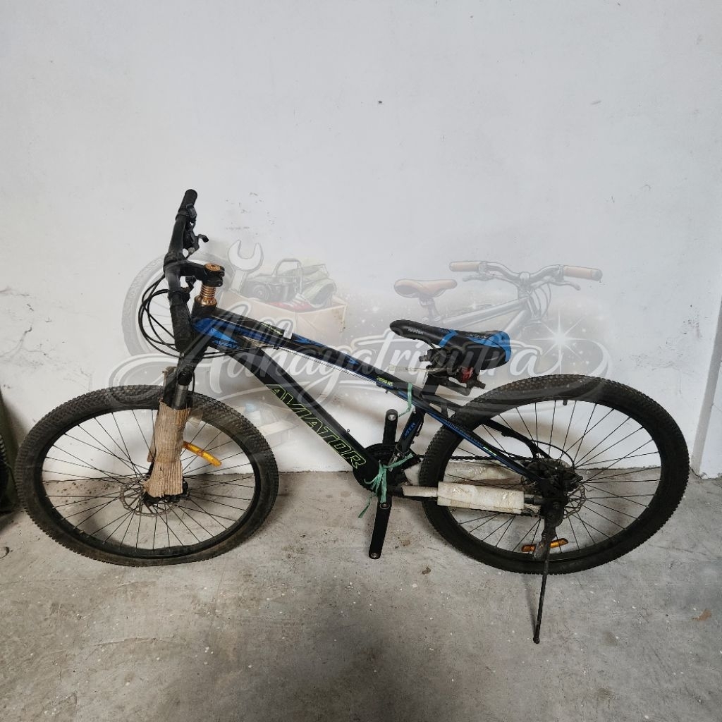Jual 31126MTABB1424 SEPEDA SECOND MTB 26 AVIATOR BLACK BLUE 2690RS APEX ...
