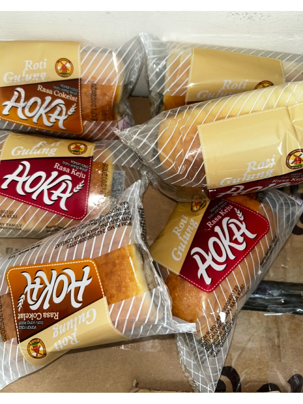 Jual Paket isi [ 10 Bungkus Mix ] Aoka roti gulung 52gr dengan rasa ...