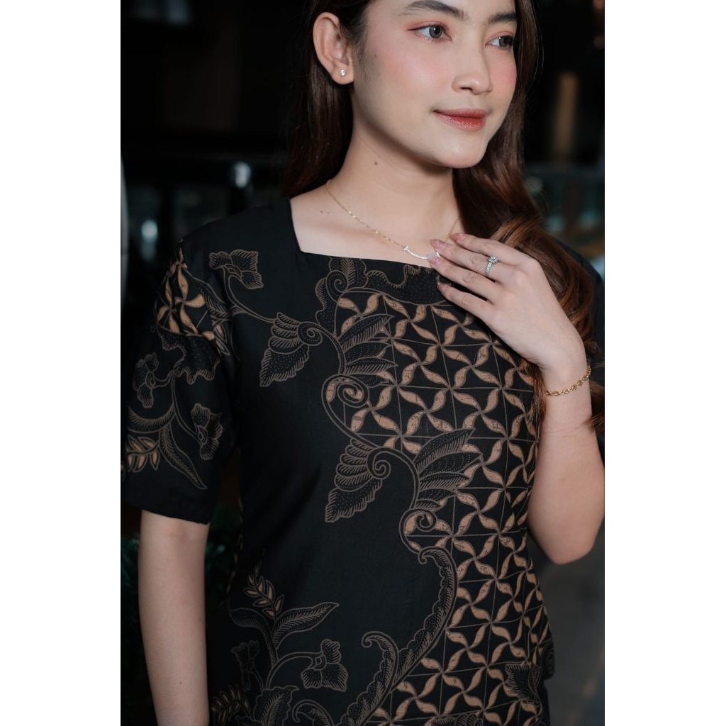 Batik Modern Motif Inara Atasan Bat 5