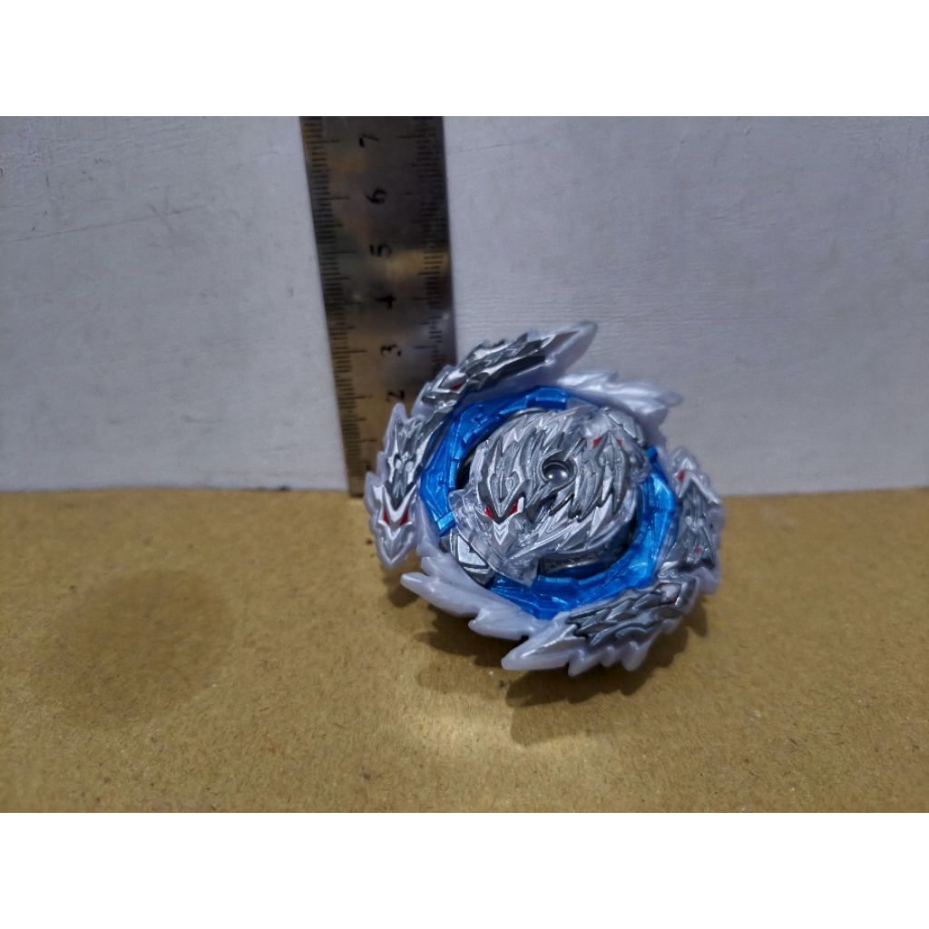 Jual Beyblade Burst Guilty Longinus Takara Tomy | Shopee Indonesia