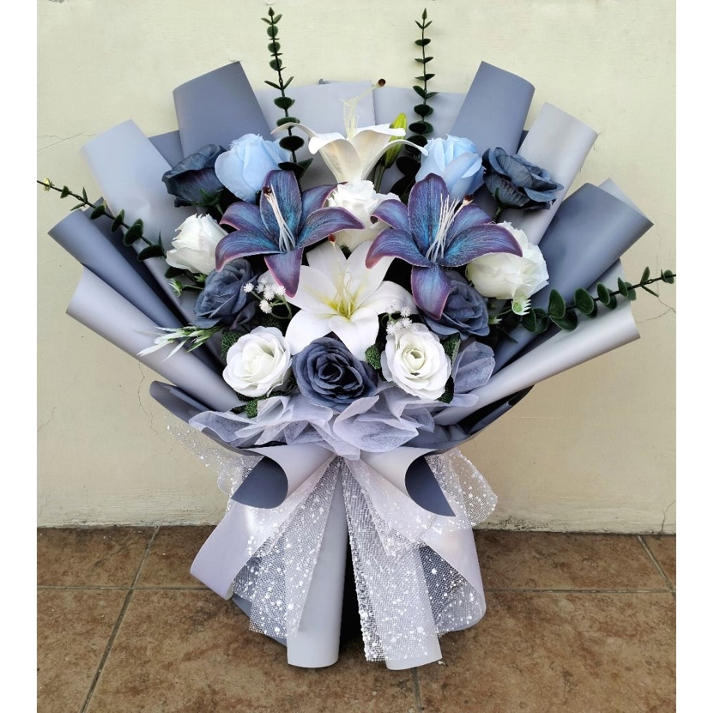 Jual Buket Bunga XL LILY Dusty Blue | Shopee Indonesia