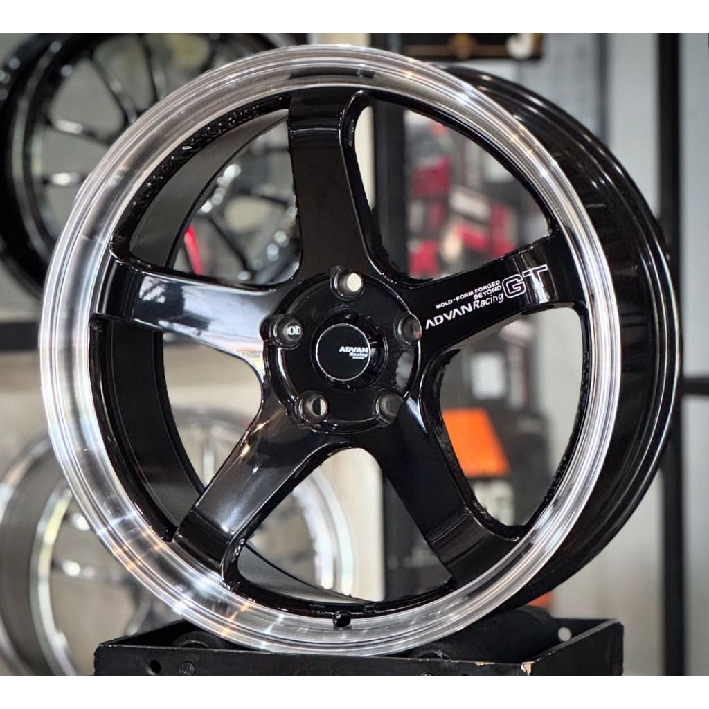 Jual velg advan gt r18 lebar 8,5 et 22 velg mobil r18 velg racing ring ...
