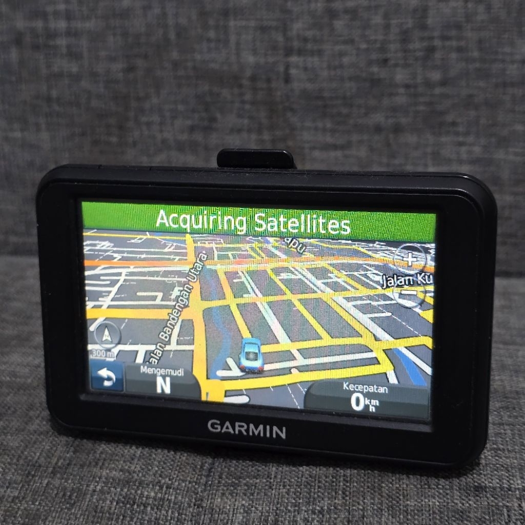 Jual Garmin NUVI 40 4.3-inch GPS touchscreen display | Shopee Indonesia