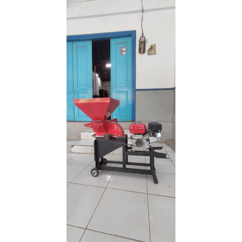 Jual MESIN CHOPPER PENCACAH RUMPUT PAKAN TERNAK OTOMATIS SIAP PAKAI ...