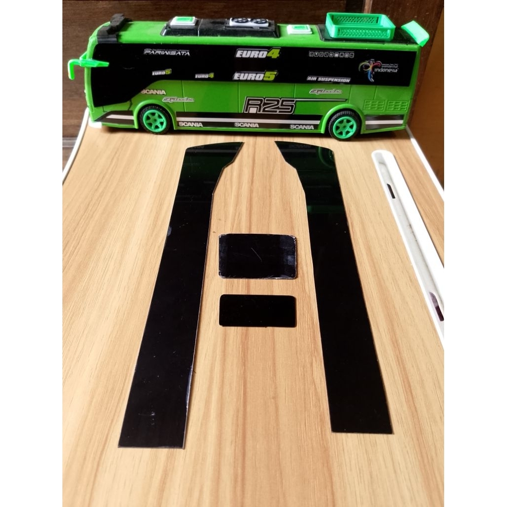 Jual Kaca Miniatur Bus Rkc Mika Kaca Samping Miniatur Bus Plastik ...